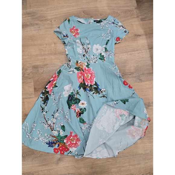 Flowers by Zoe Dresses & Skirts - Women's LAMIU Dress (Size S) with Pockets. Fabric: 95%‎ Cotton, 5% Spandex.